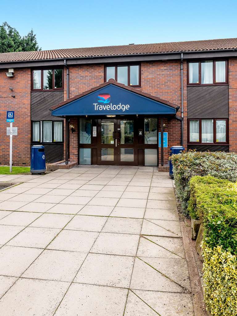 Travelodge Birmingham Oldbury Олдбери Экстерьер фото